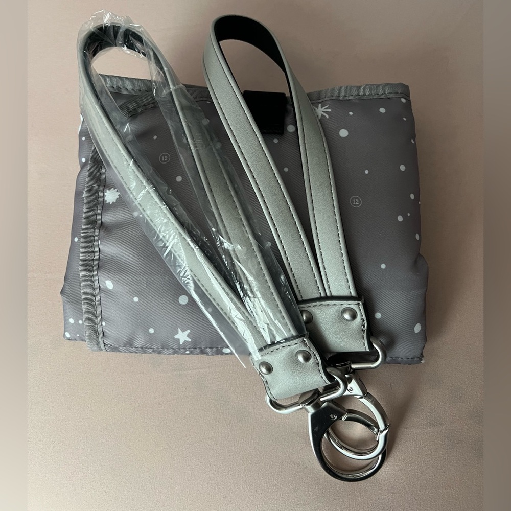 Twelvelittle stroller clips